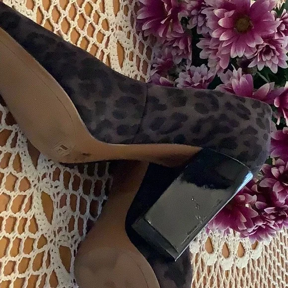 Nine West - Picture 4 of 4